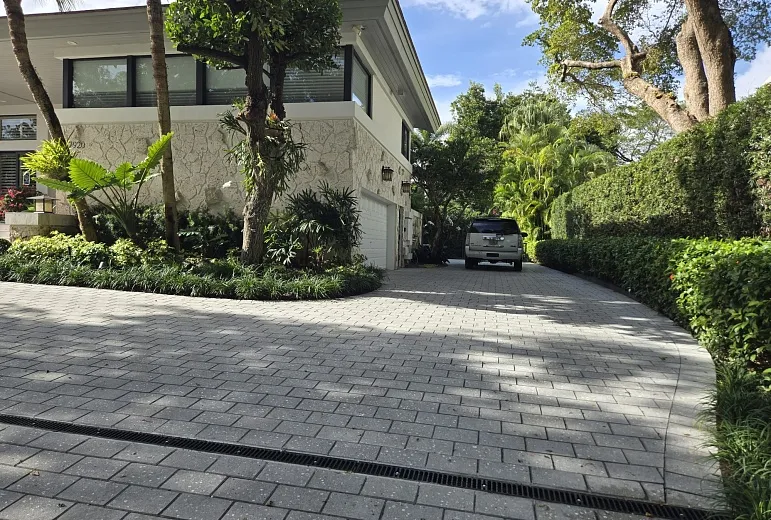 Mercedes-Benz Coral Gables: Stiles - Photo 27