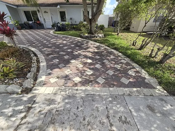 North Lauderdale Residence - Photo 9