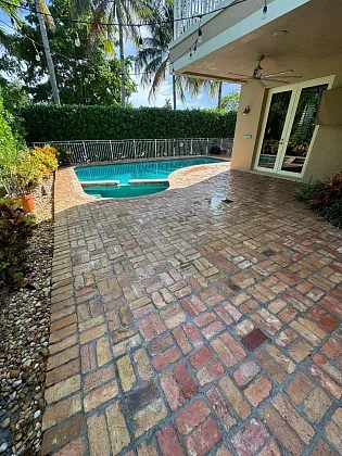 Old Chicago Paver Refresh & Repair - Photo 10
